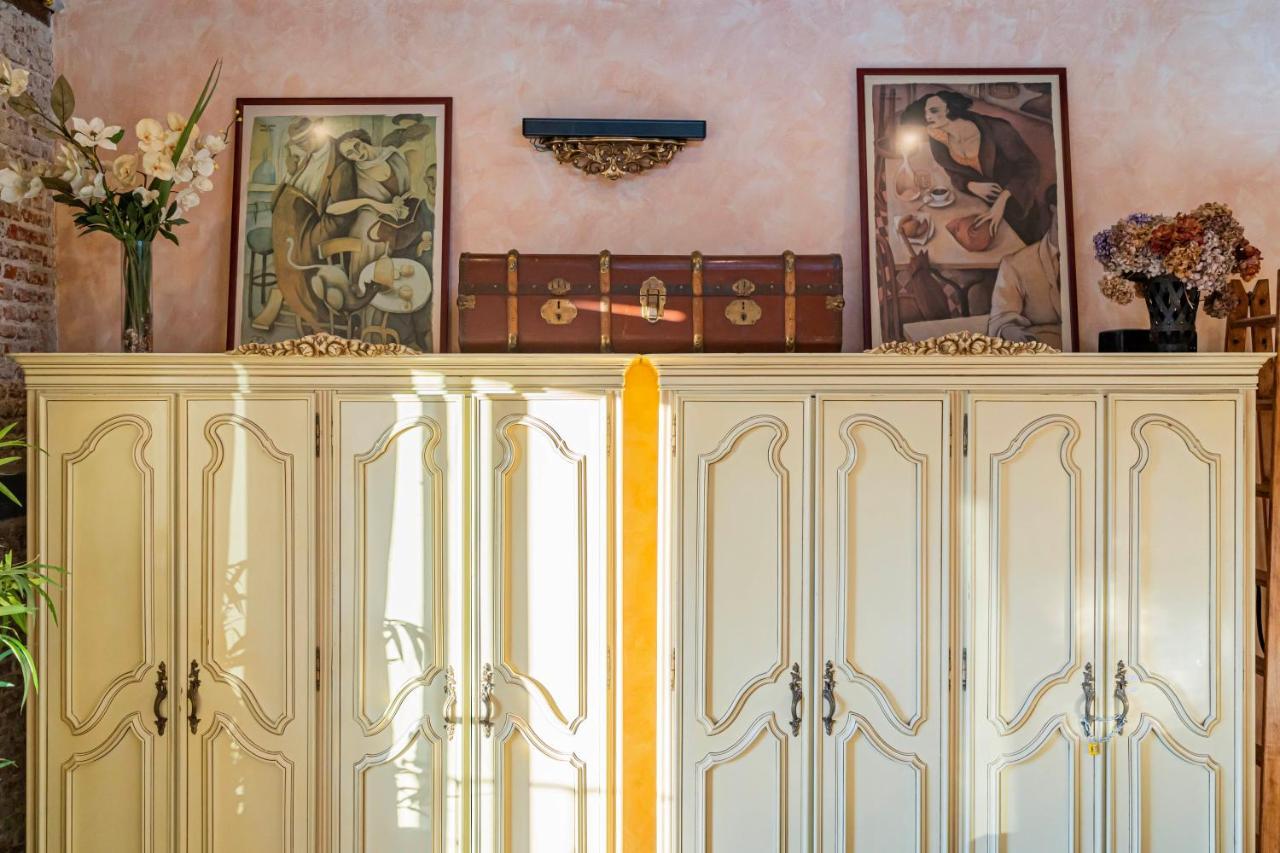 1851: Exceptional 19Th Century Studio In Madrid Luaran gambar