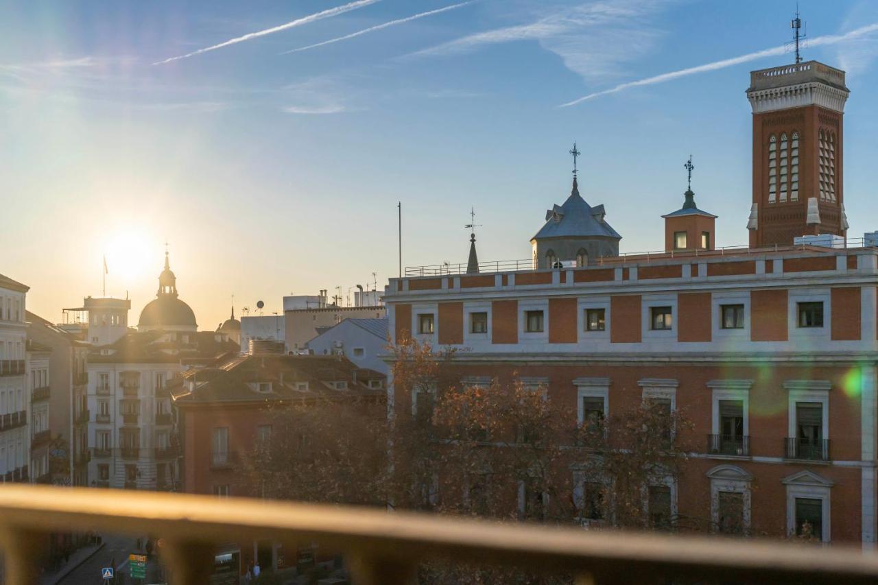 1851: Exceptional 19Th Century Studio In Madrid Luaran gambar