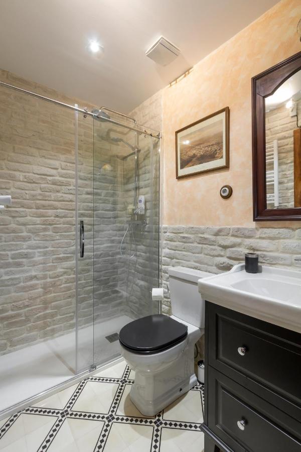 1851: Exceptional 19Th Century Studio In Madrid Luaran gambar